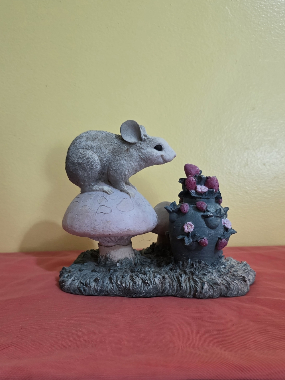 Mouse on Mushroom Resin Figurine with Berry Pot